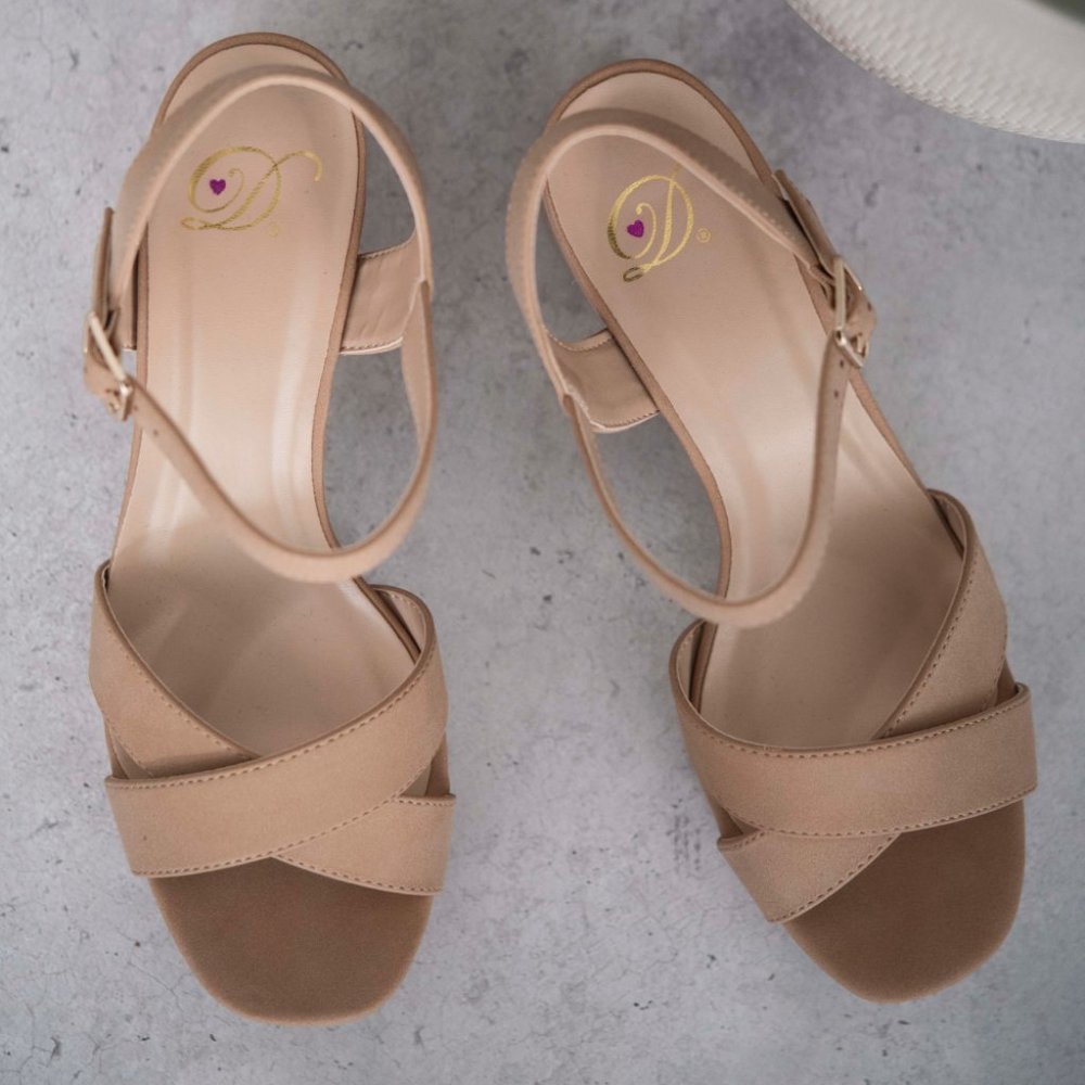 Fortune Dynamic Genuine Joy Crisscross Block Heel Sandals - Picture 5 of 7